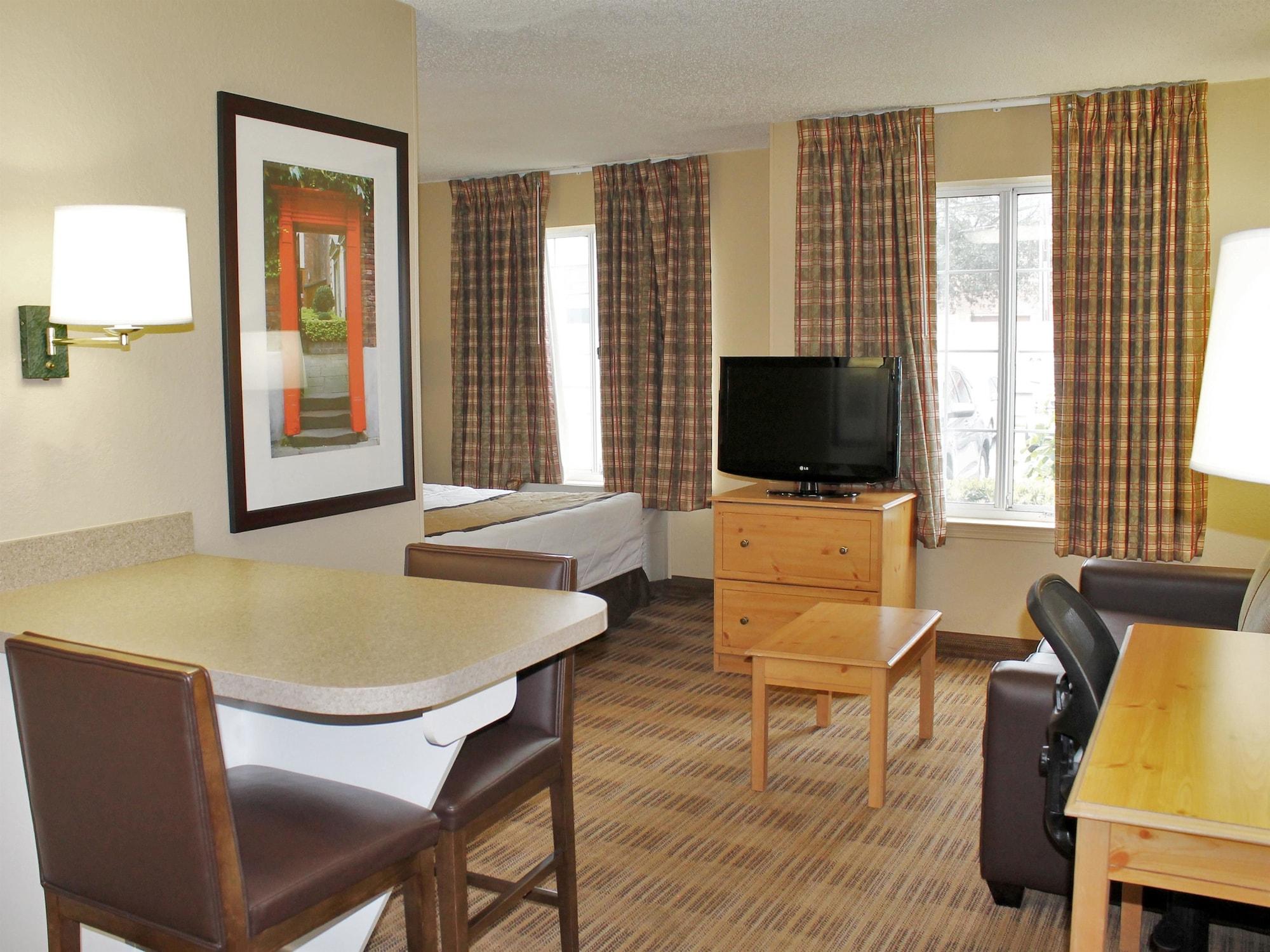 Extended Stay America Suites - Boston - Waltham - 52 4Th Ave Exterior photo