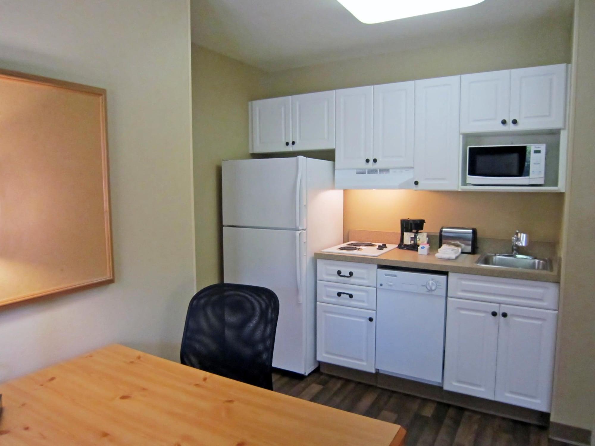 Extended Stay America Suites - Boston - Waltham - 52 4Th Ave Exterior photo