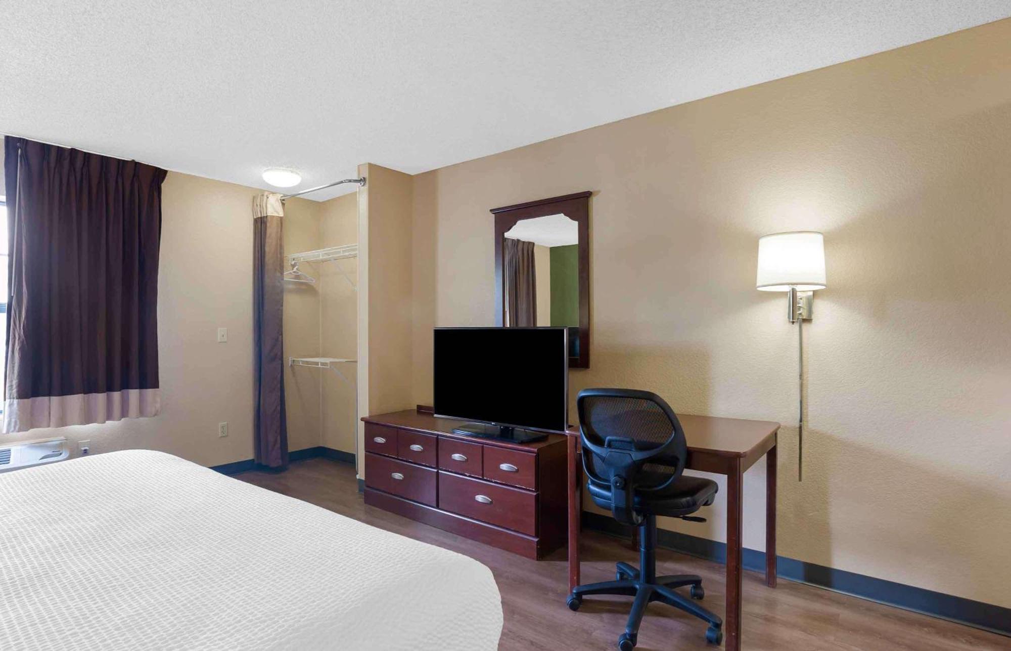 Extended Stay America Suites - Boston - Waltham - 52 4Th Ave Exterior photo