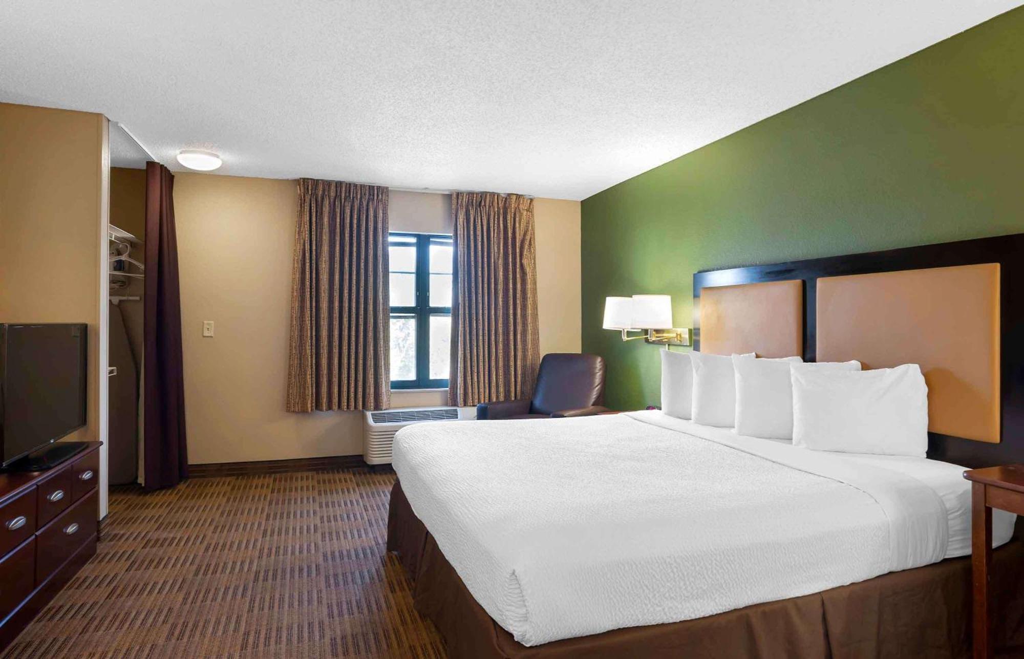 Extended Stay America Suites - Boston - Waltham - 52 4Th Ave Exterior photo