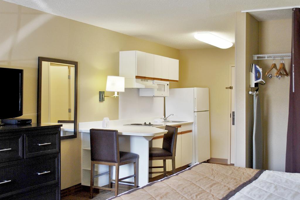 Extended Stay America Suites - Boston - Waltham - 52 4Th Ave Exterior photo